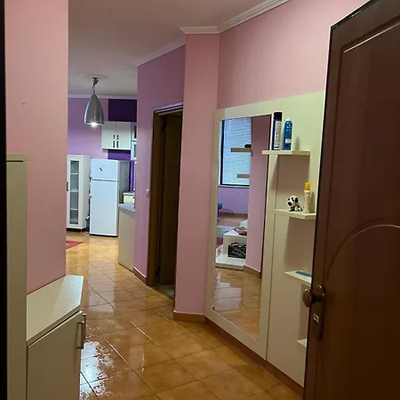 Sunny Apartment *